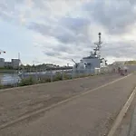 Bienvenue Au Nid Du Chevert, Centre De *