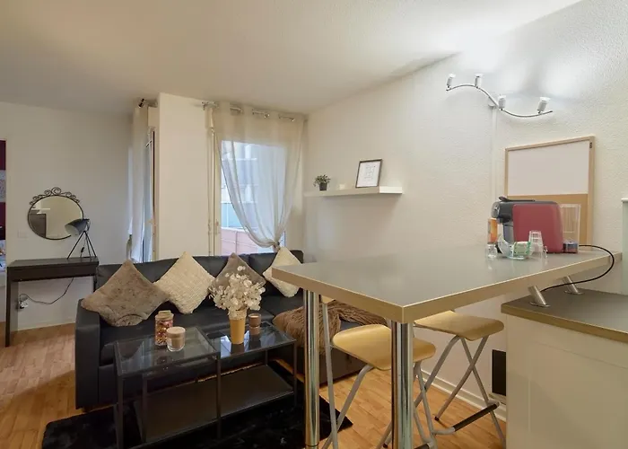 Bienvenue Au Nid Du Chevert, Centre De Apartamento *