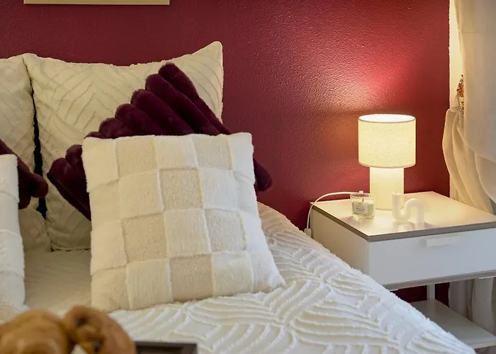 Bienvenue Au Nid Du Chevert, Centre De * Nantes