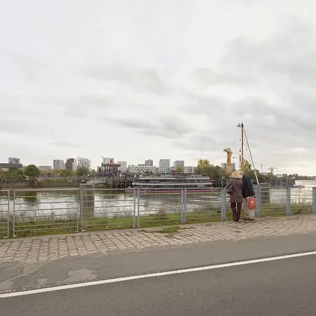 Bienvenue Au Nid Du Chevert, Centre De * Нант